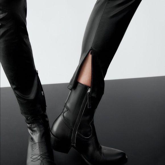 Zara ZIPPERED FAUX LEATHER V-Neck Short Sleeve JUMPSUIT Black Size S NEW - Picture 5 of 8